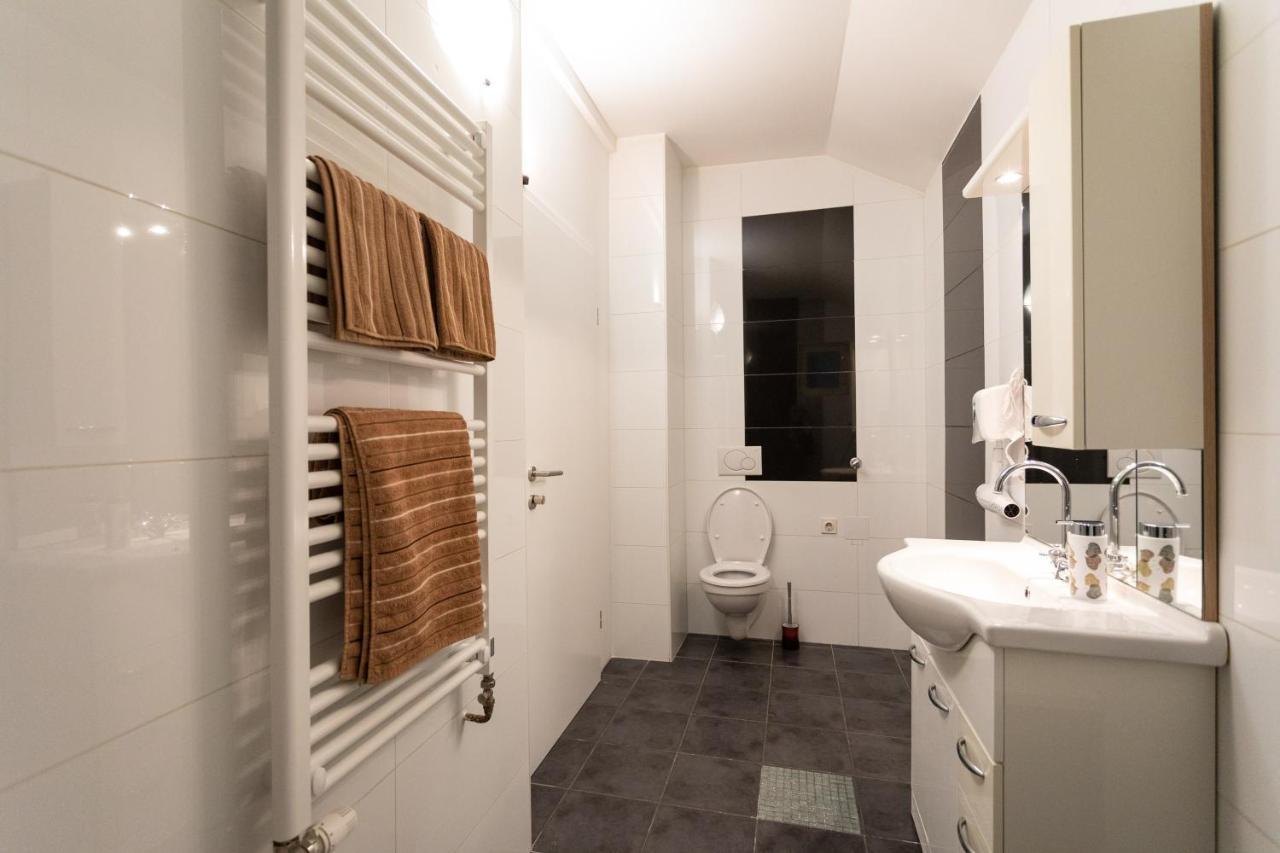 Apartments And Rooms Rubina Ljubljana Bagian luar foto