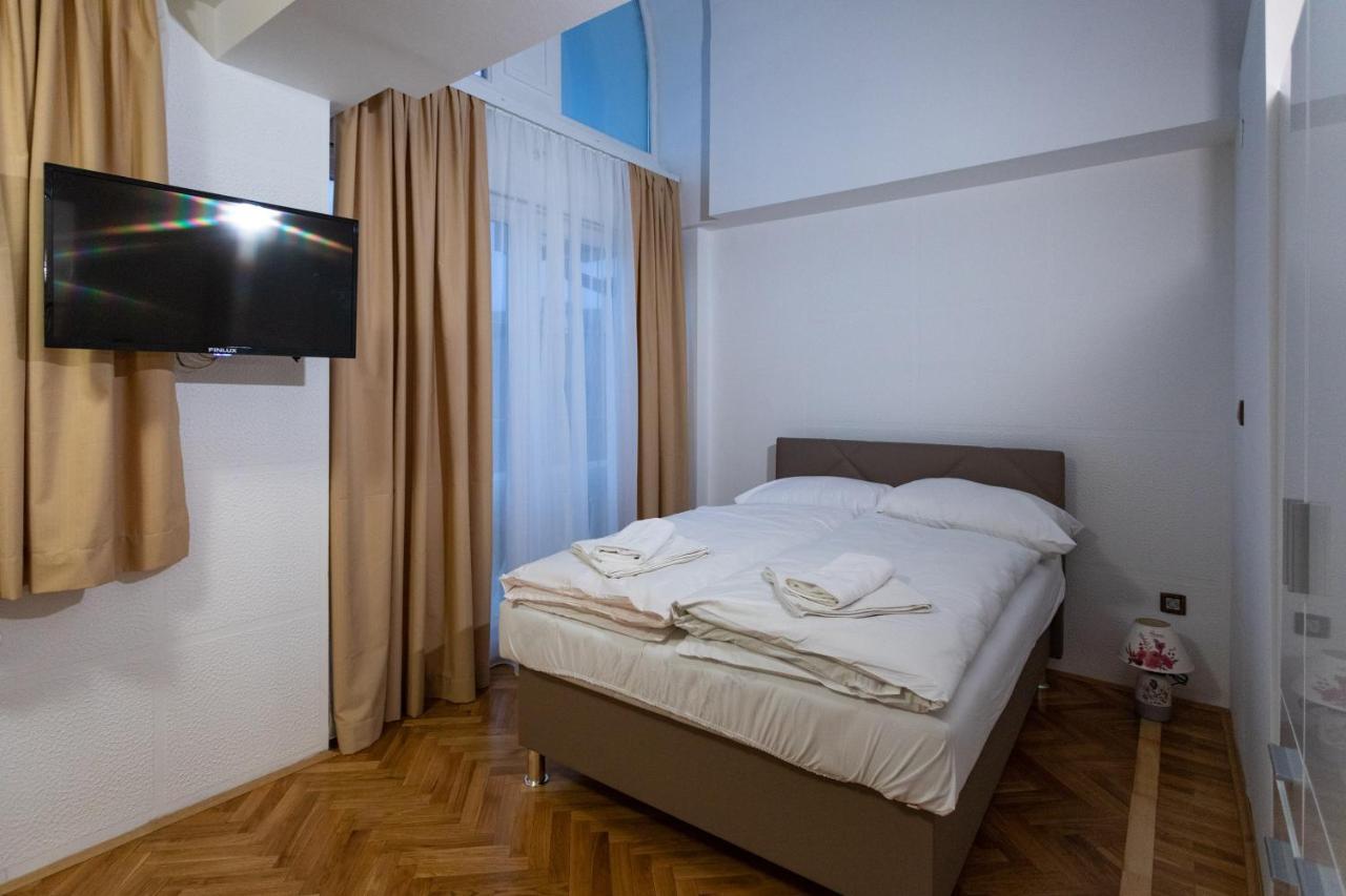 Apartments And Rooms Rubina Ljubljana Bagian luar foto